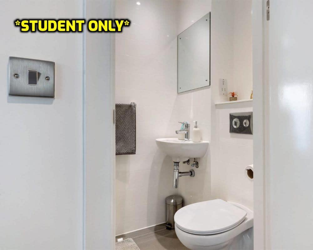 Student Only Zeni Ensuite Rooms, كول شيستر المظهر الخارجي الصورة