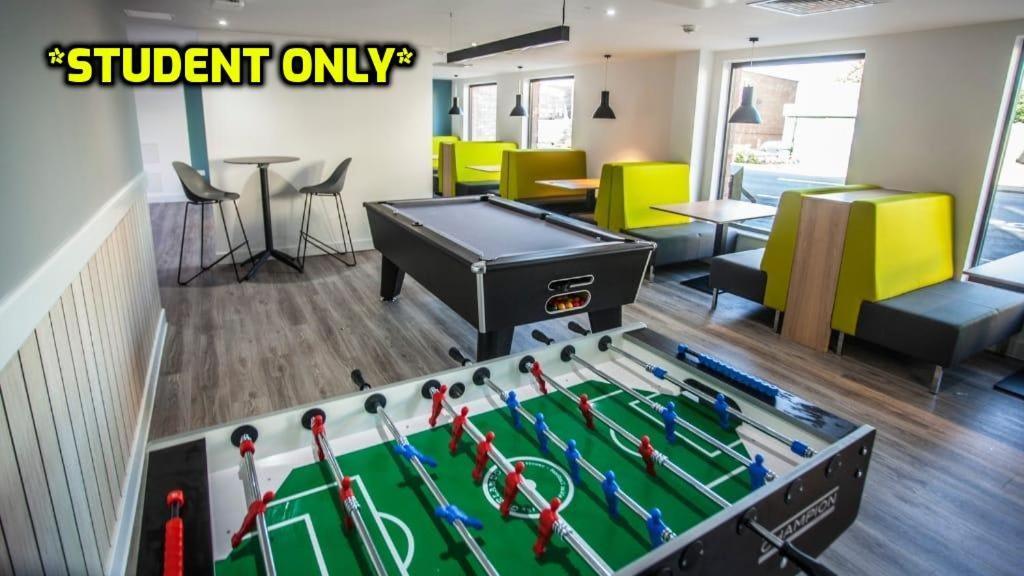 Student Only Zeni Ensuite Rooms, كول شيستر المظهر الخارجي الصورة