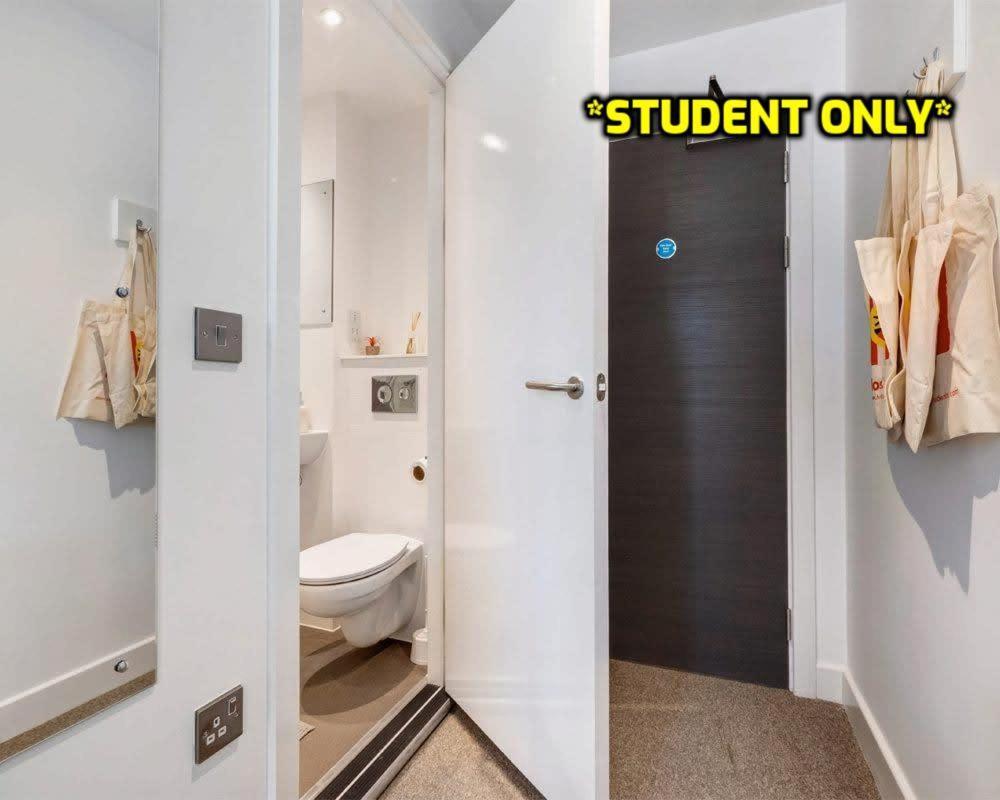Student Only Zeni Ensuite Rooms, كول شيستر المظهر الخارجي الصورة